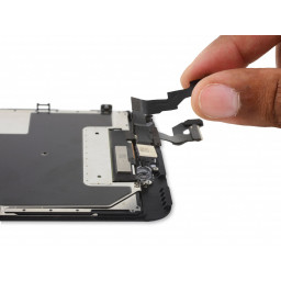 Замена iPhone 6s Plus FaceTime камеры и датчика в сборе
